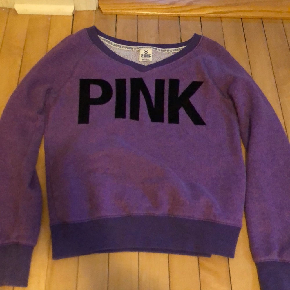 VS Pink sweatshirt